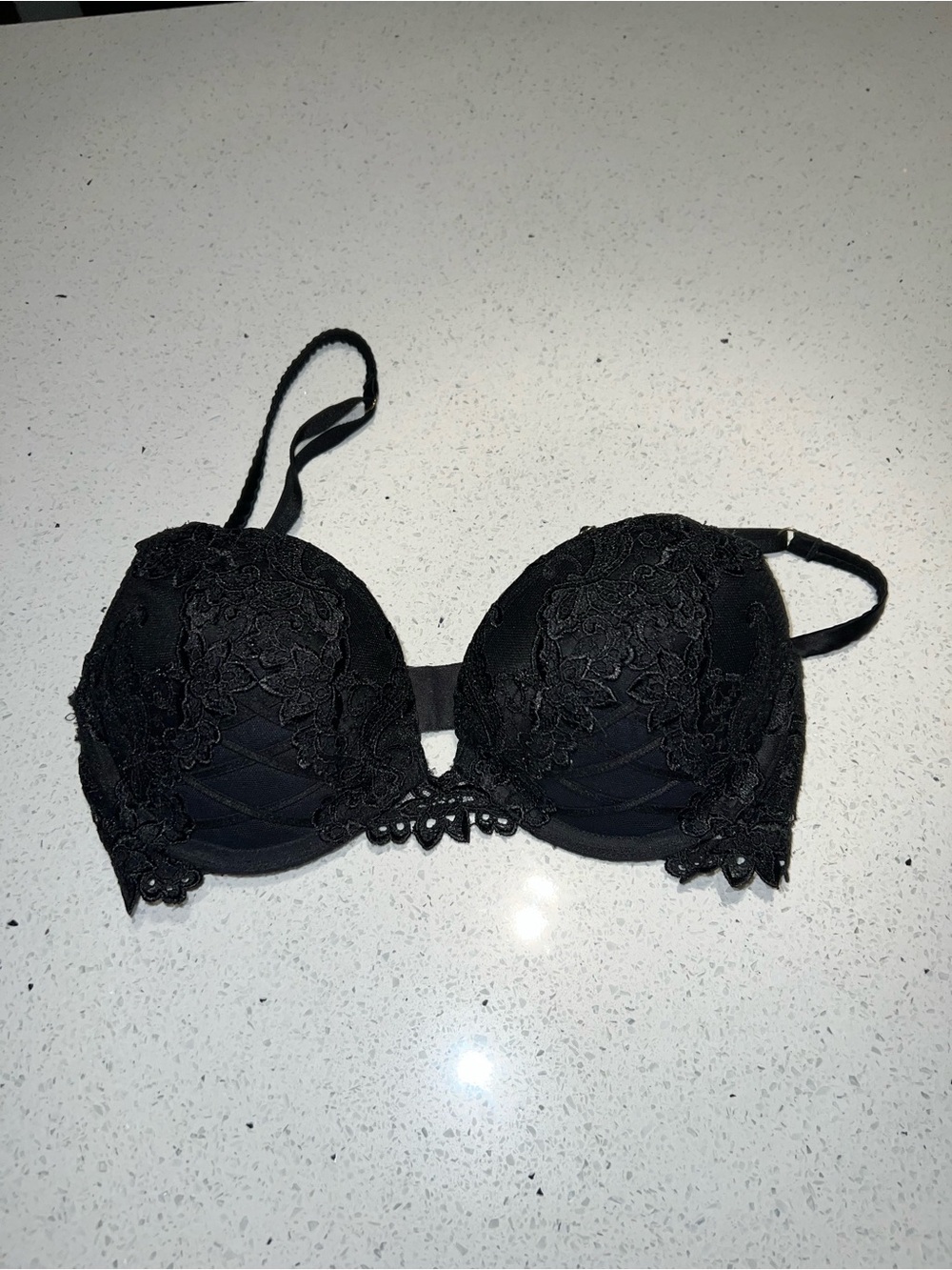 Victoria’s Secret Very Sexy Push-Up Lace Bra - 32C